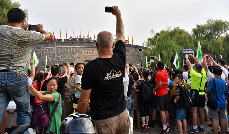 Joe Gresh capturing video in Qufu